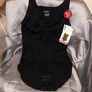 NWT Skinnygirl Smoothers & Shapes Black Sz. Large